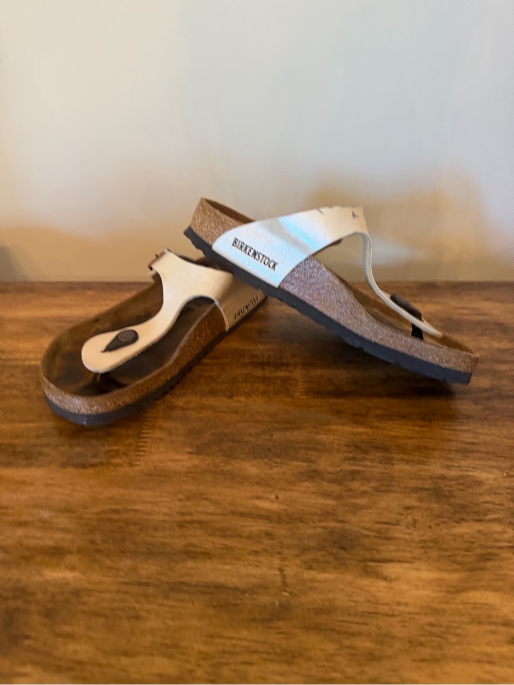Birkenstock gizeh sandal in white